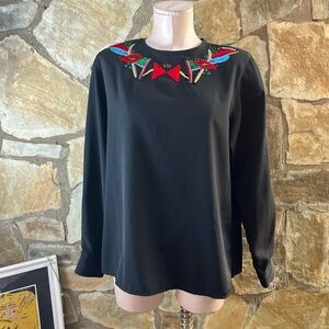 Yves St. Clair Black Embroidered Blouse ✨
